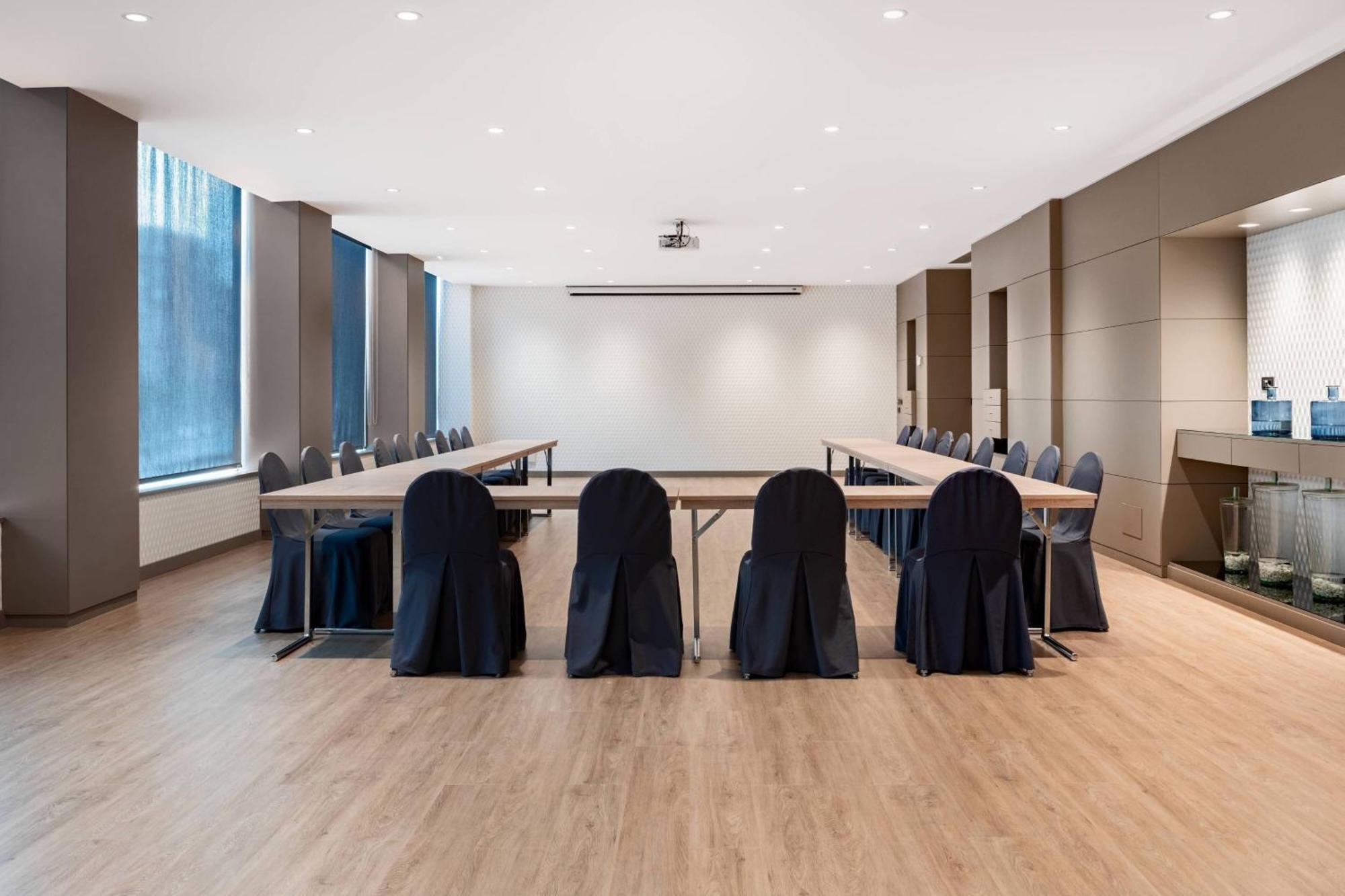 Ac La Rioja By Marriott 4* Logrono